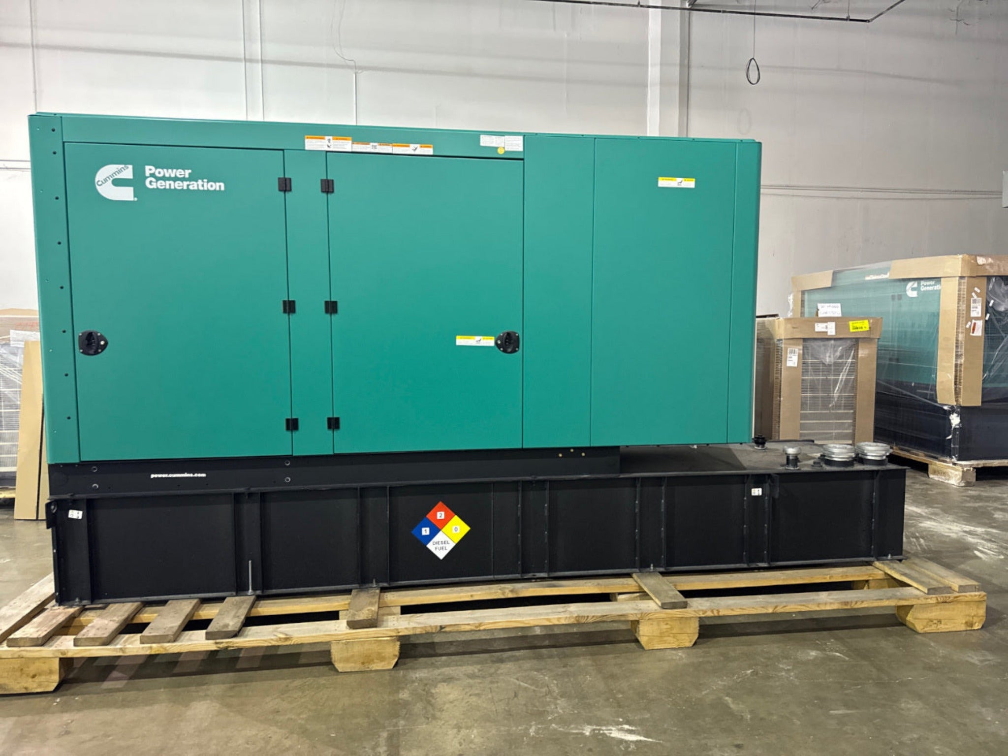 Cummins C200D6D 200kW Diesel Industrial Generator, 277/480V