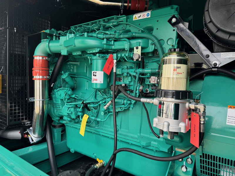Load image into Gallery viewer, Cummins 500DFEK with green sound enclosure and subbase fuel tank