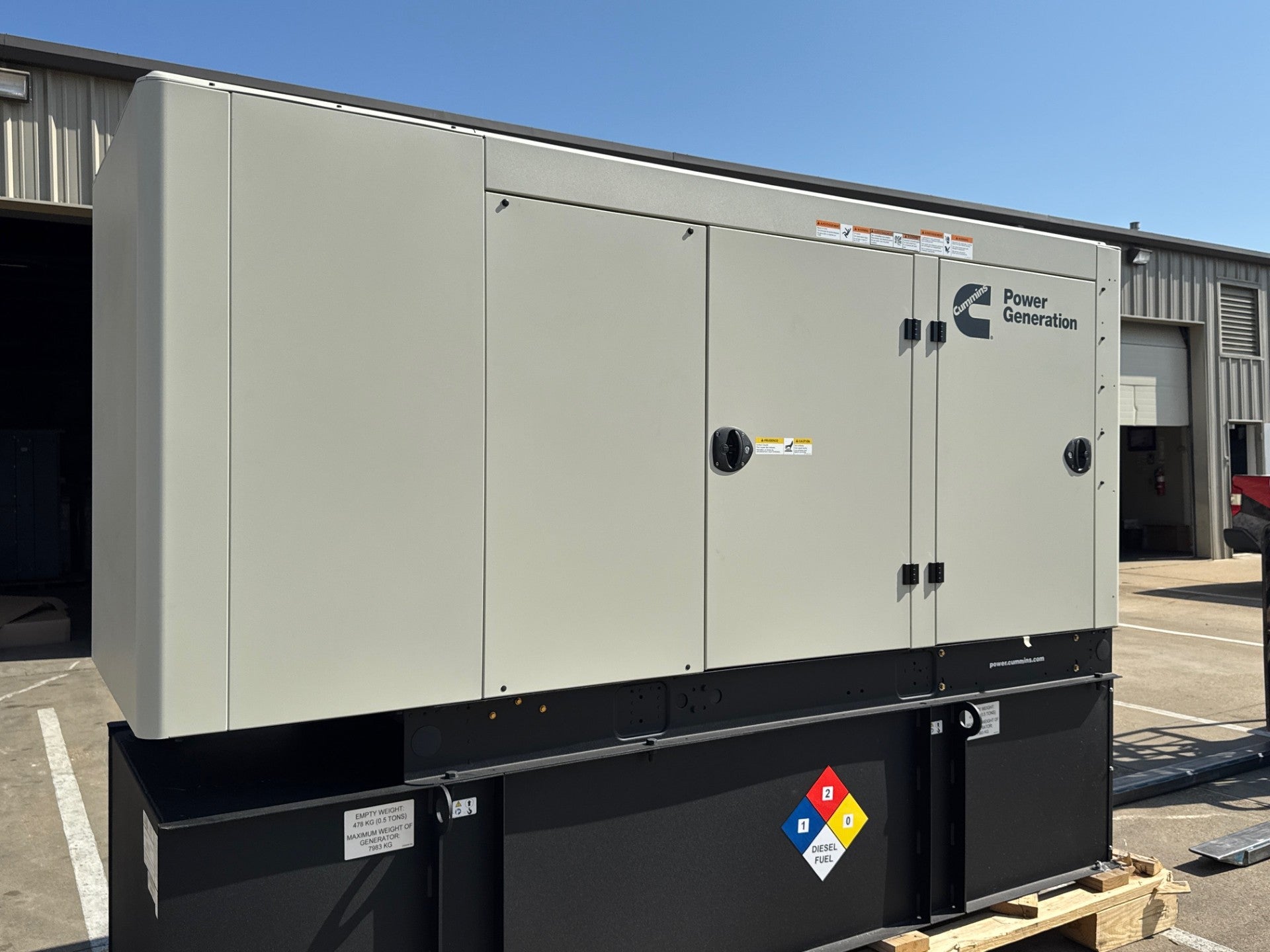 c1006 ページ New Cummins C100N6 QSJ8.9G Natural Gas / Propane Generator | EPA 小物